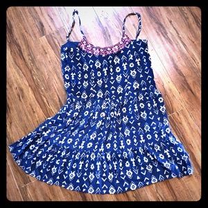 Cute Summer dress open back  tiki print M